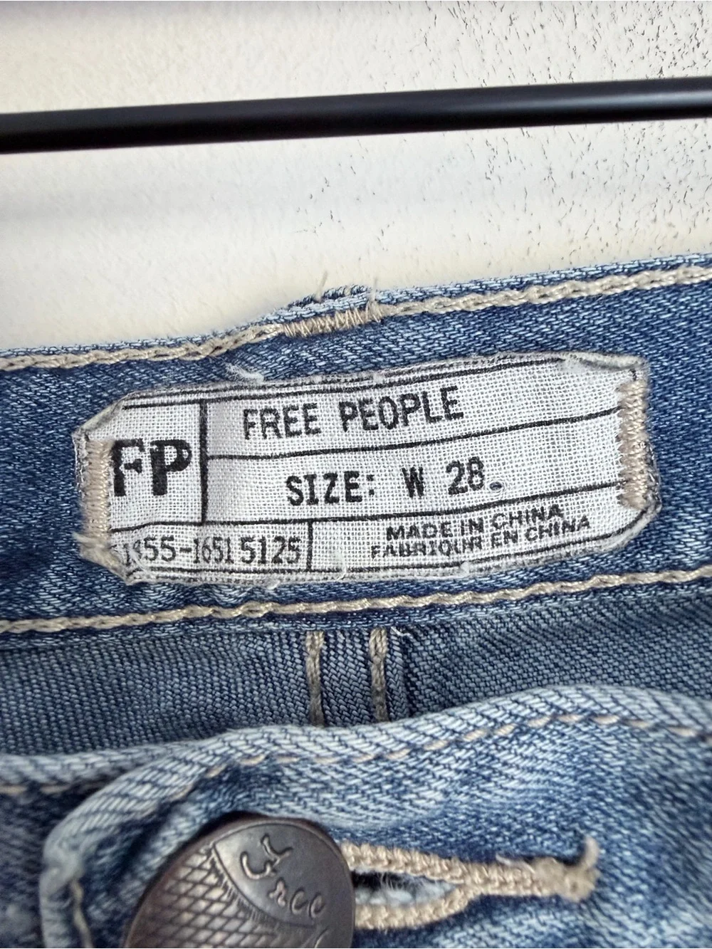 Free People Distressed Straight Leg Jeans 28